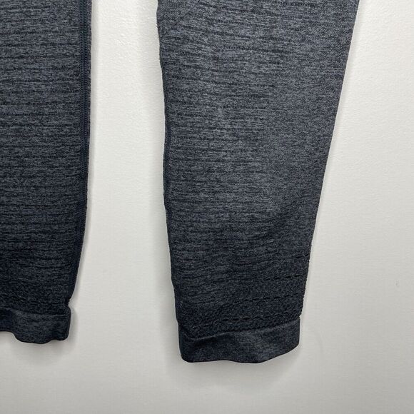 GYMSHARK Leggings Womens XS Crop High Waisted DRY Seamless Gray Athletic Workout - Picture 4 of 10